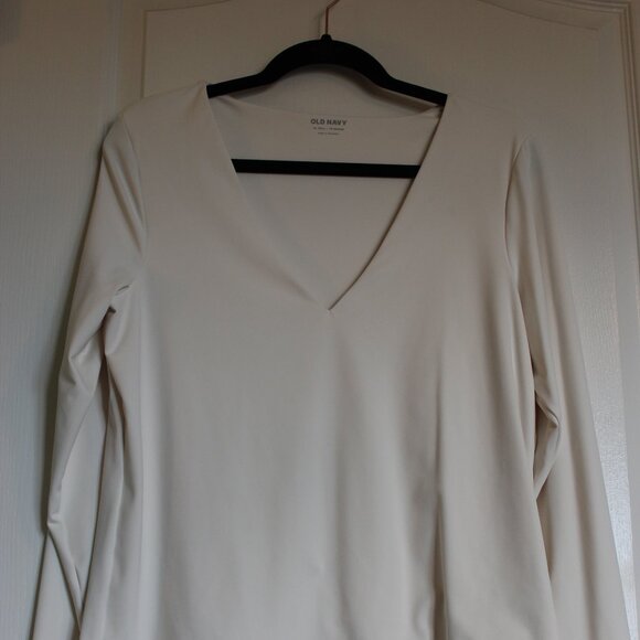 Old Navy Cream v neck long sleeve ladies top - Picture 1 of 4